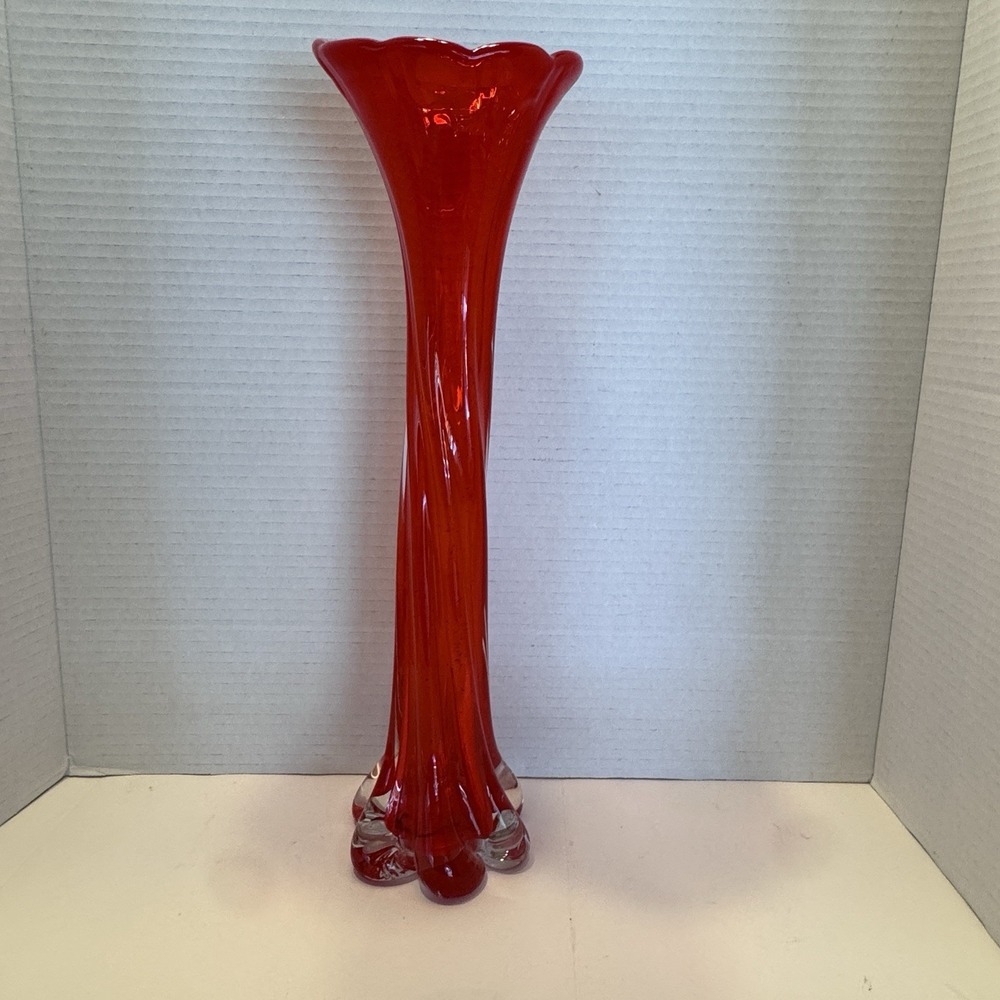 Vintage 15" Red Clear Swirl Daisy Petal Top Long Stem Art Glass Vase Hand blown - Picture 5 of 6